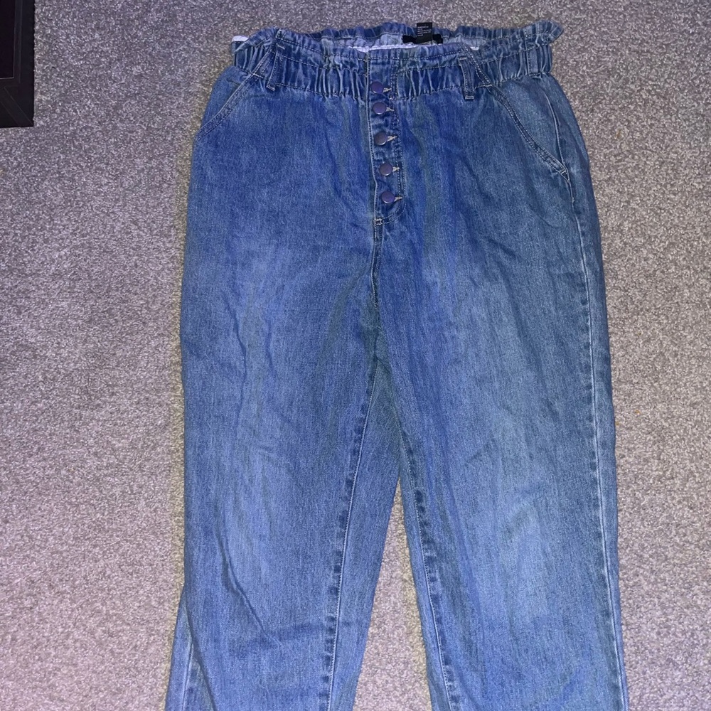 Forever 21 paper bag baggy high waisted jeans